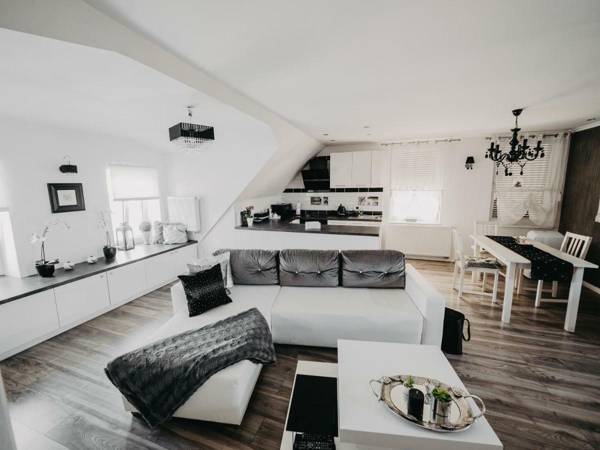 Apartament Rynek Pniewy Pniewy  Exteriér fotografie