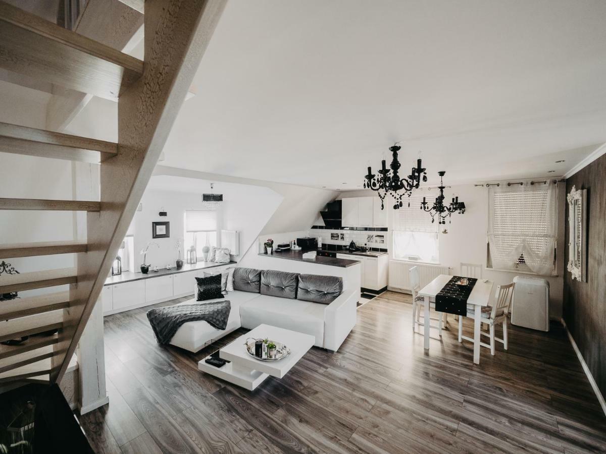 Apartament Rynek Pniewy Pniewy  Exteriér fotografie